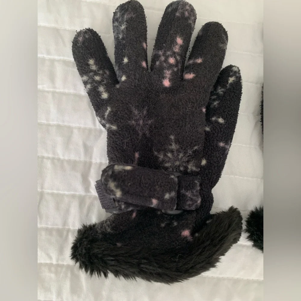 Faded Glory Fleece Faux Fur Gloves Girls L Black Pink White Adjustable Snowflake